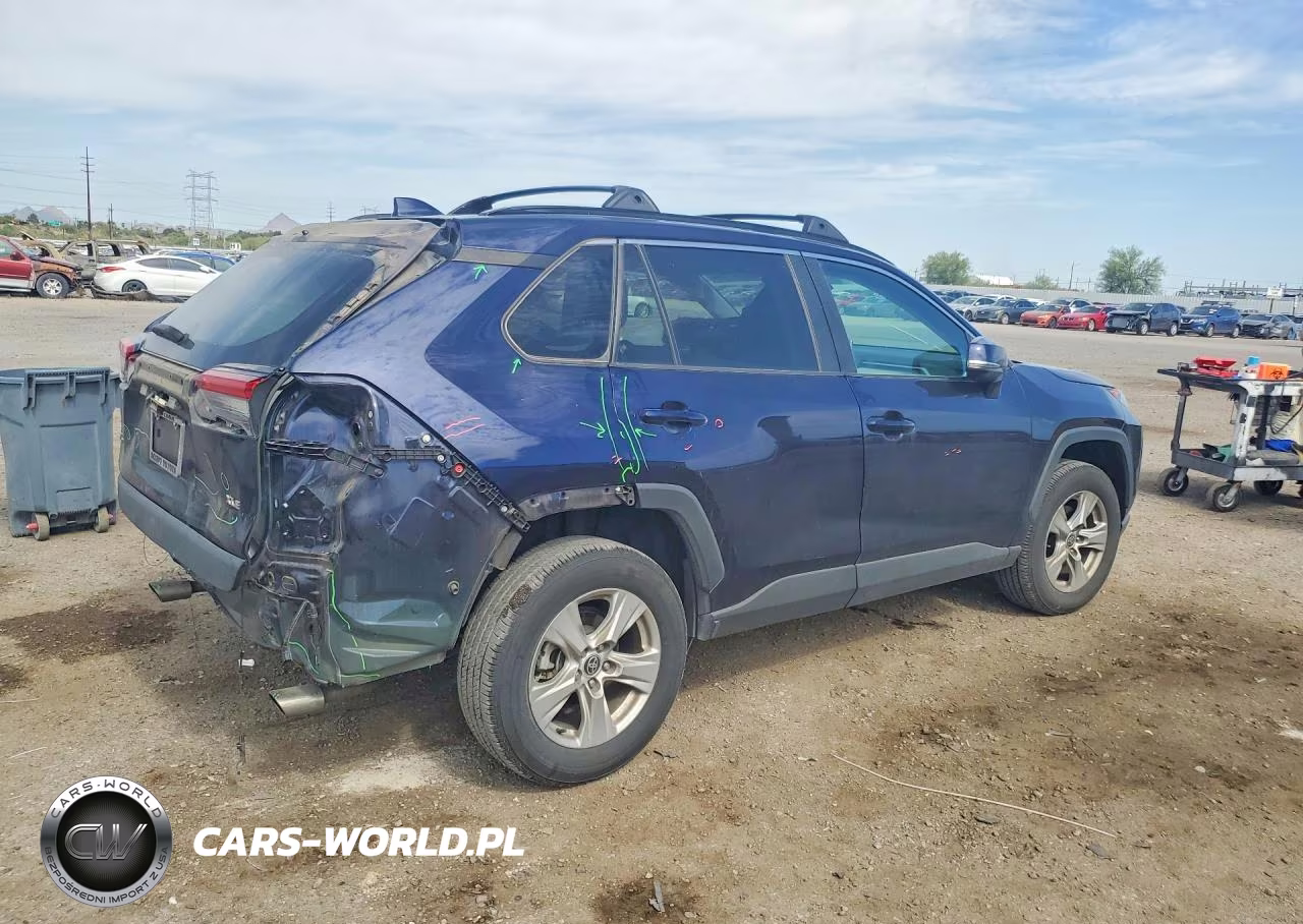 2021 Toyota Rav4 Xle VIN:2T3W1RFVXMW132831 - 3