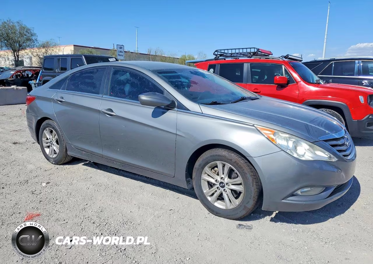 2013 Hyundai Sonata Gls VIN:5NPEB4AC8DH792715 - 4