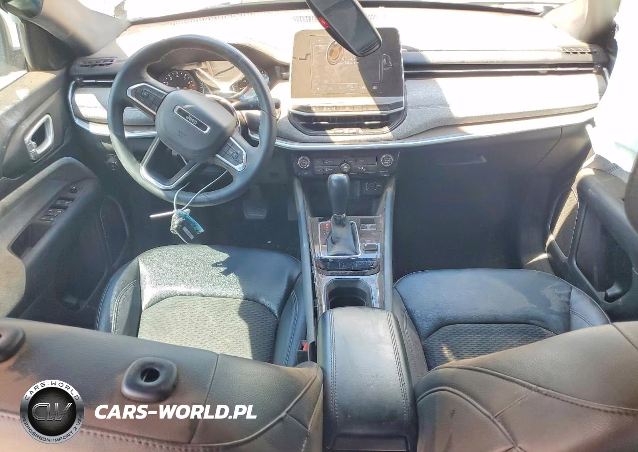 2025 Jeep Compass Latitude VIN:3C4NJDBN2ST587780 - 8