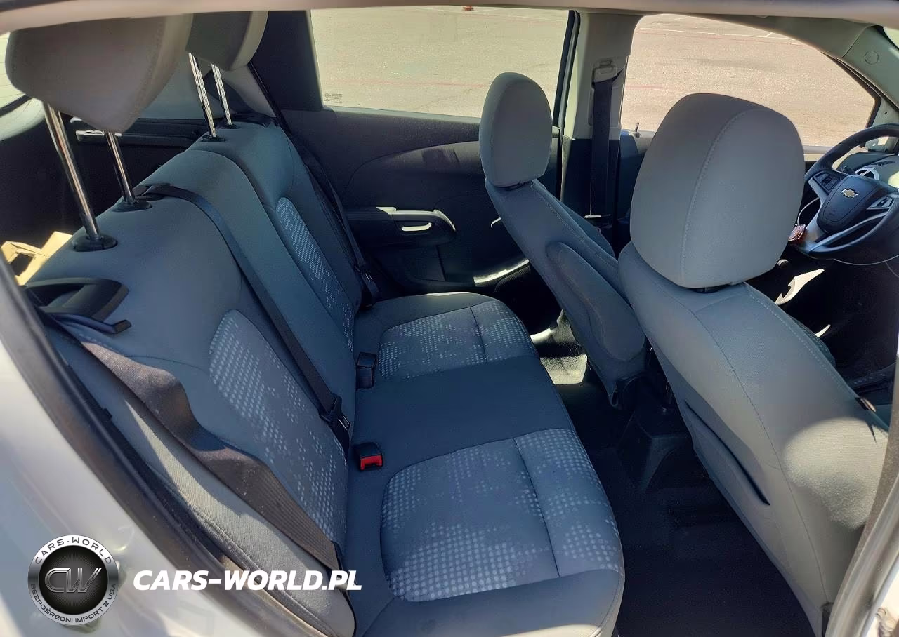 2020 Chevrolet Sonic VIN:1G1JG6SB6L4119193 - 10