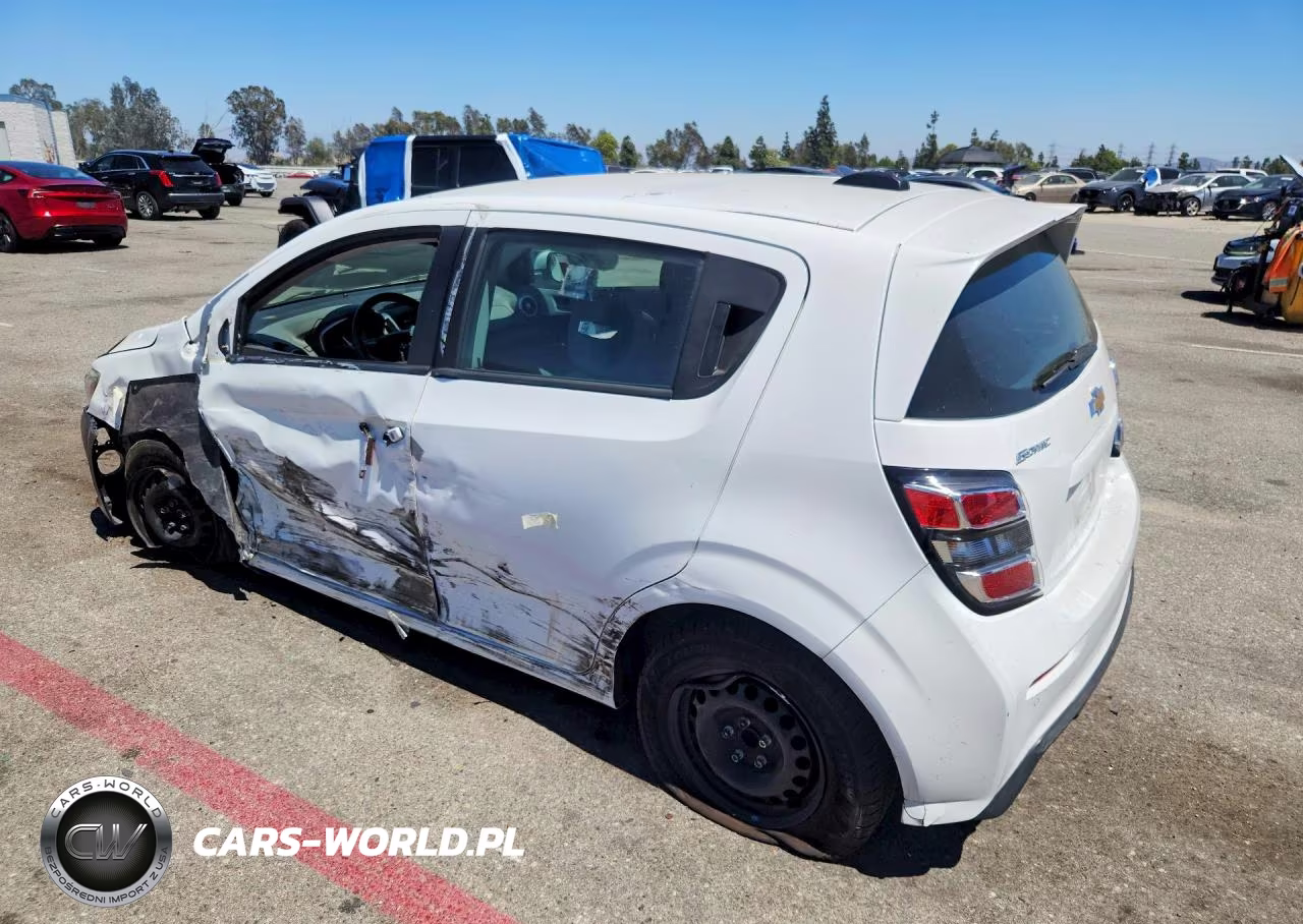 2020 Chevrolet Sonic VIN:1G1JG6SB6L4119193 - 2