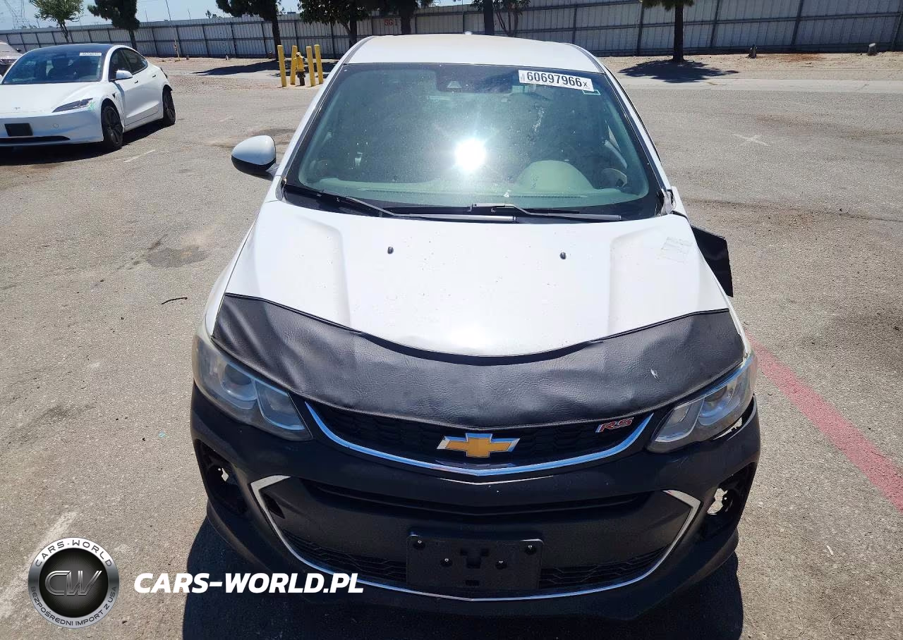 2020 Chevrolet Sonic VIN:1G1JG6SB6L4119193 - 5