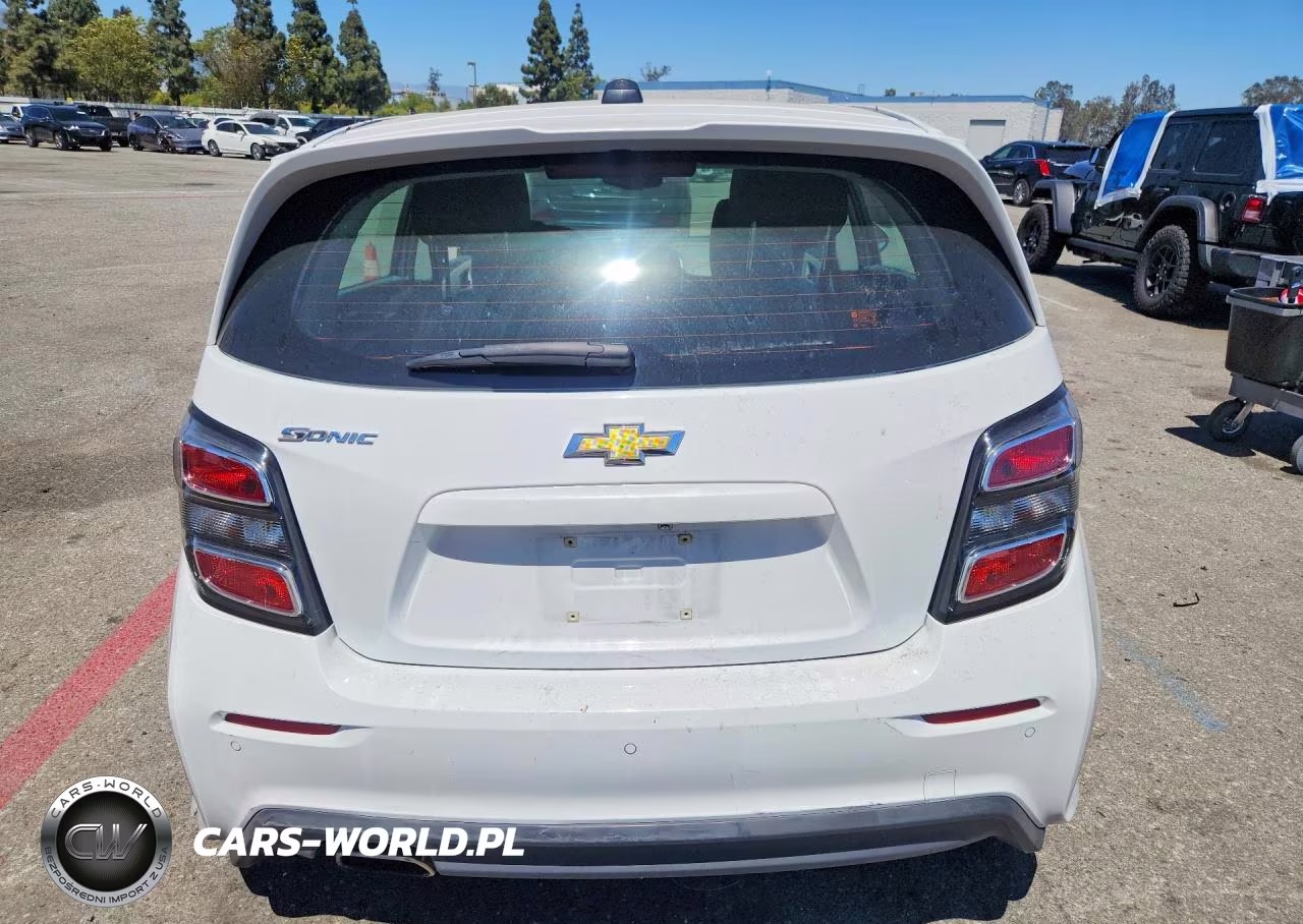 2020 Chevrolet Sonic VIN:1G1JG6SB6L4119193 - 6