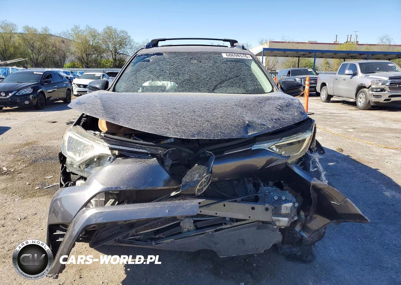 2018 Toyota Rav4 Le VIN:JTMBFREV8JJ717578 - 5