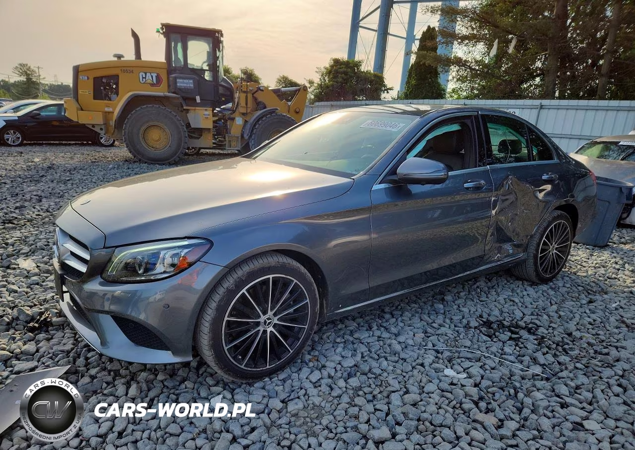 2020 Mercedes-Benz C 300 4Matic – zdjęcie 1 z 13