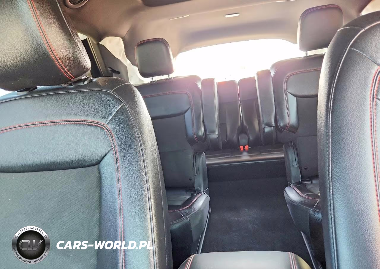 2023 Ford Explorer St-Line VIN:1FMSK8KH5PGA51611 - 10