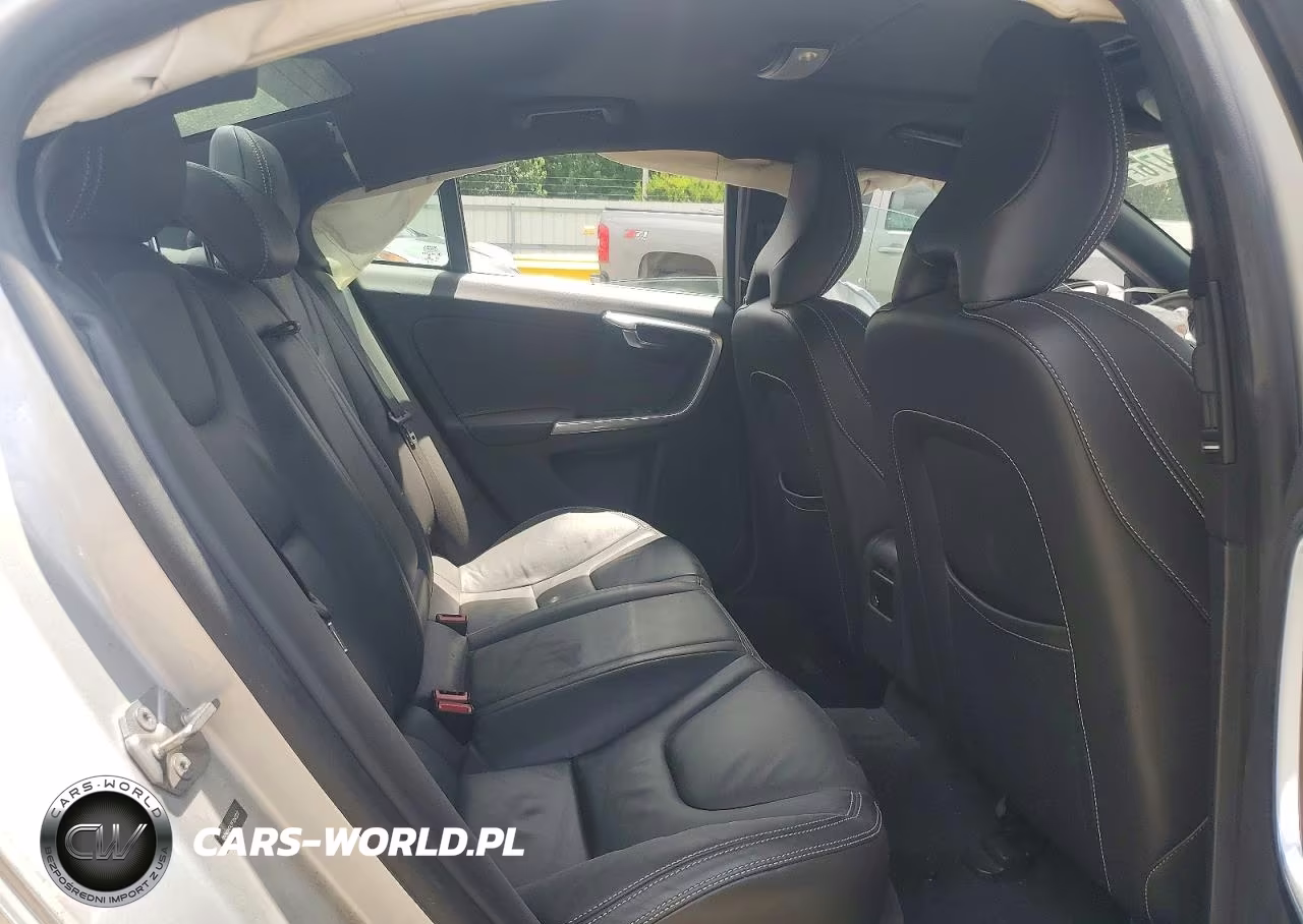 2015 Volvo S60 Premier VIN:YV149MFK7F1340217 - 10