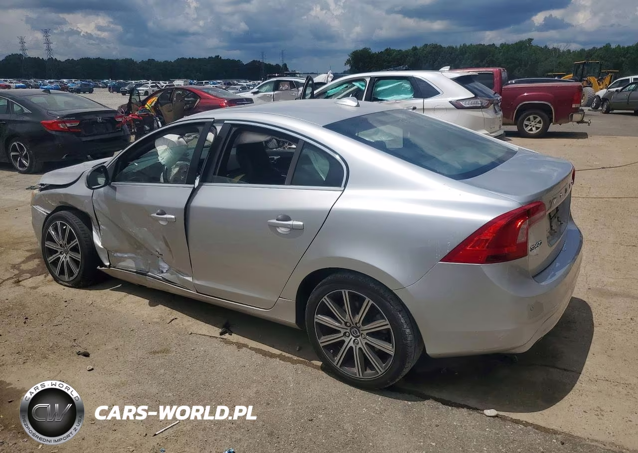 2015 Volvo S60 Premier VIN:YV149MFK7F1340217 - 2