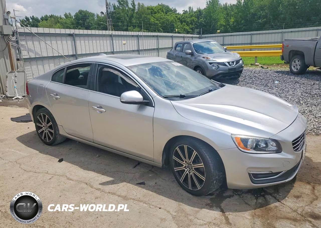 2015 Volvo S60 Premier VIN:YV149MFK7F1340217 - 4