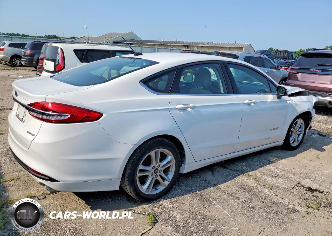 2018 Ford Fusion S Hybrid VIN:3FA6P0UU4JR235950 - 3