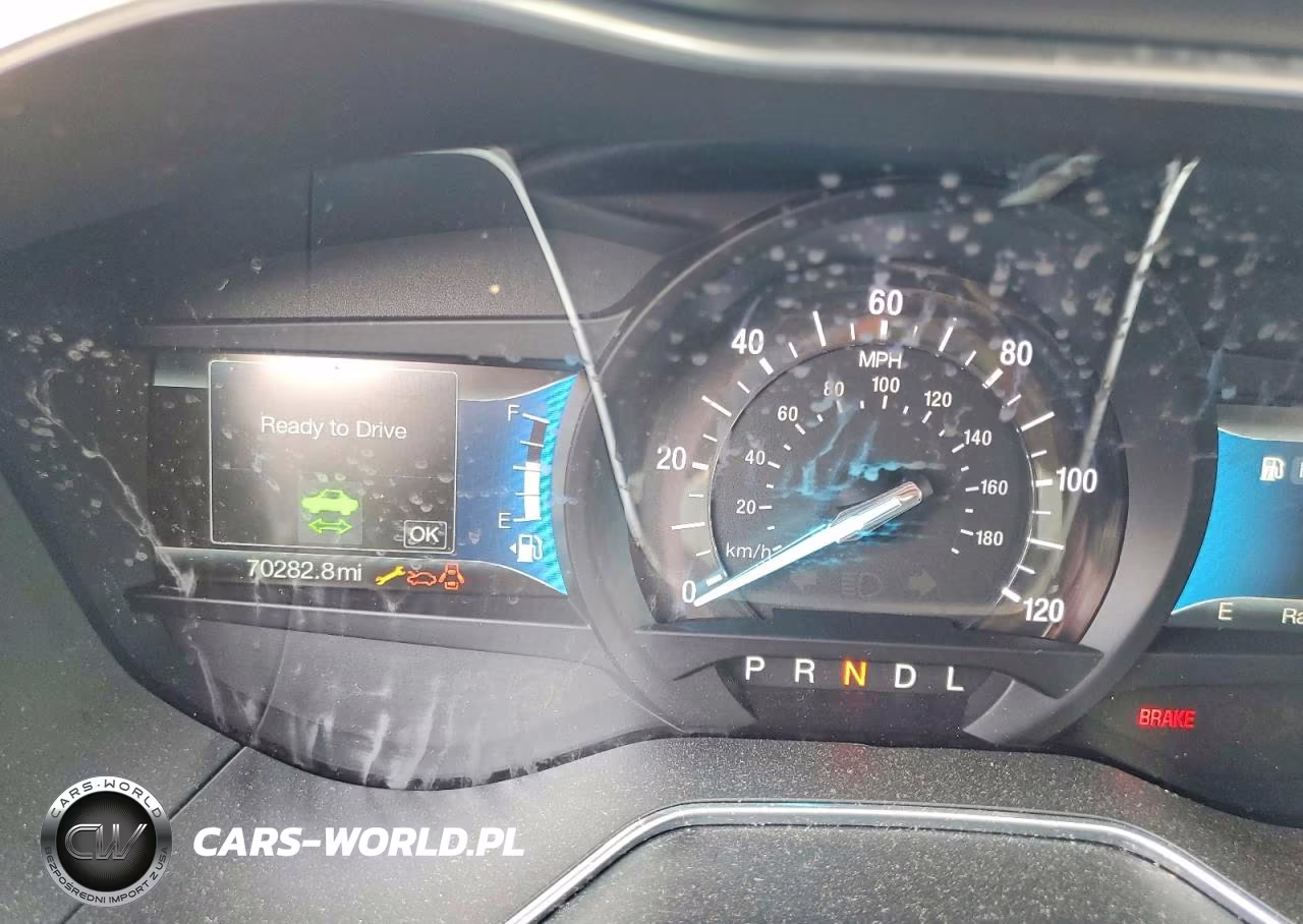 2018 Ford Fusion S Hybrid VIN:3FA6P0UU4JR235950 - 9
