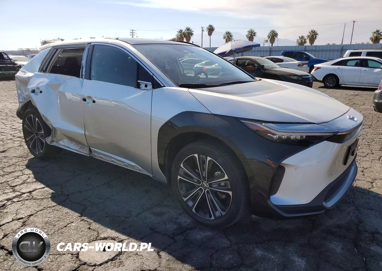 2023 Toyota Bz4X Limited VIN:JTMAAAAA6PA026640 - 4