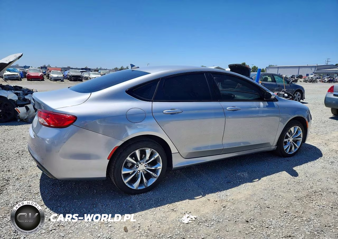 2015 Chrysler 200 S VIN:1C3CCCBG2FN505828 - 3
