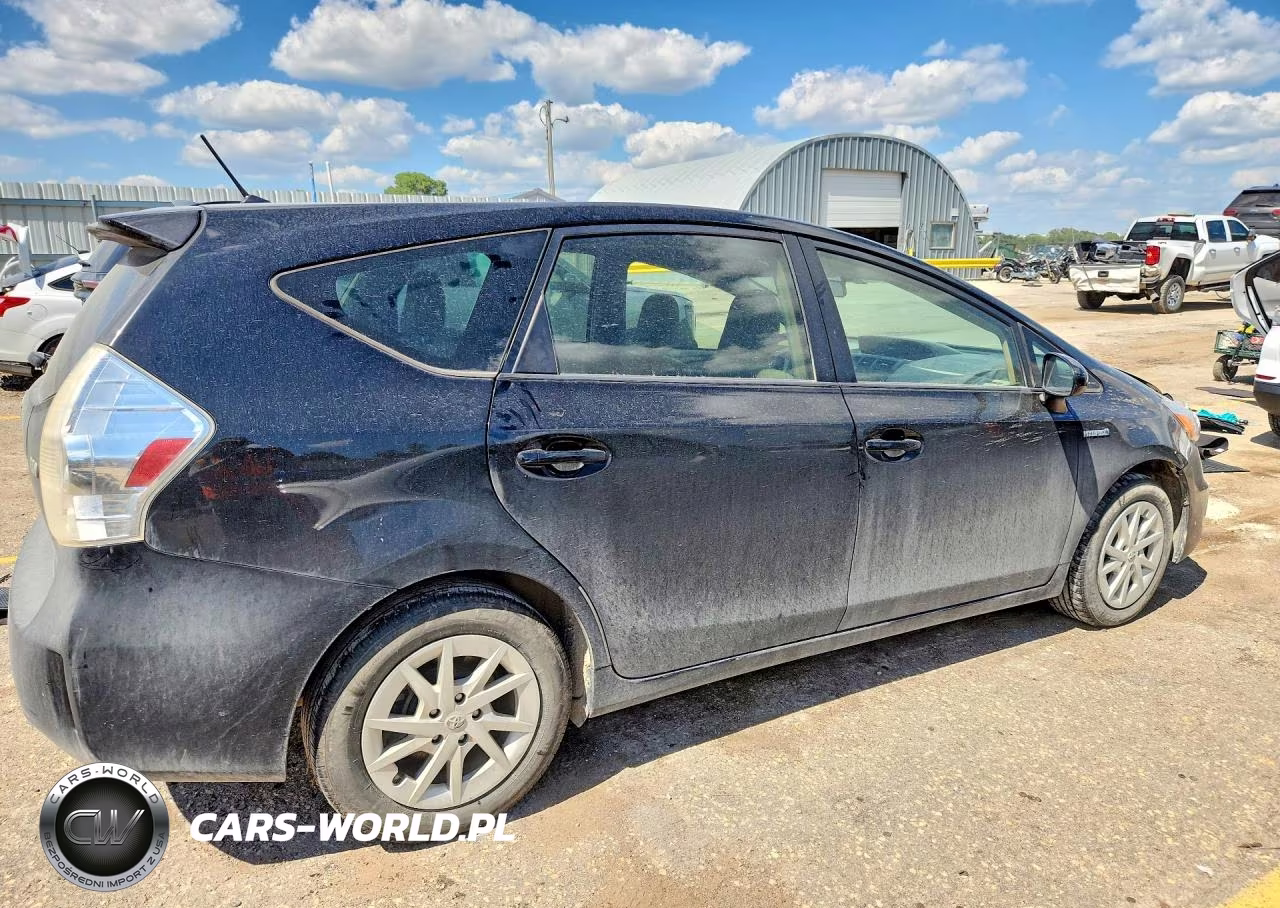 2012 Toyota Prius V Two VIN:JTDZN3EU0C3040216 - 3