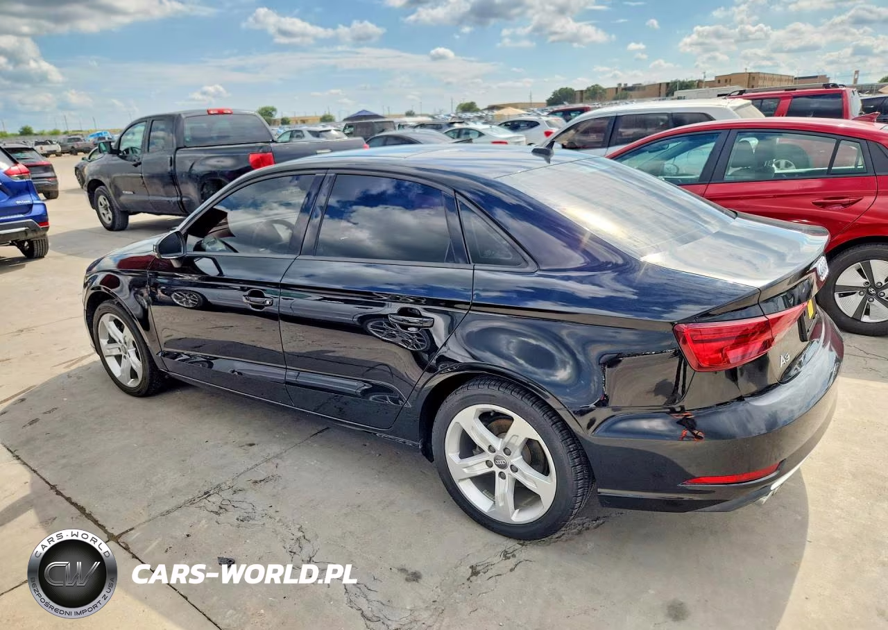 AUDI A3 PREMIUM VIN:WAUAUGFF1H1026106 - 2