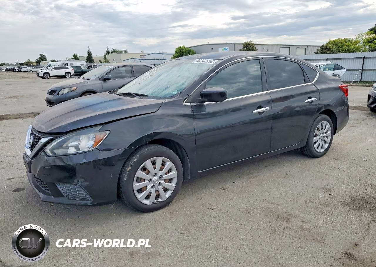 2017 Nissan Sentra S – zdjęcie 1 z 12