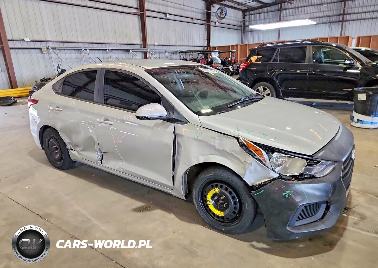 2018 Hyundai Accent Se VIN:3KPC24A31JE018121 - 4