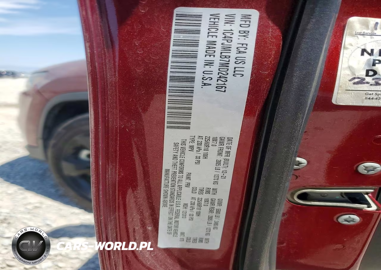 2021 Jeep Cherokee Latitude Plus VIN:1C4PJMLB7MD242167 - 12