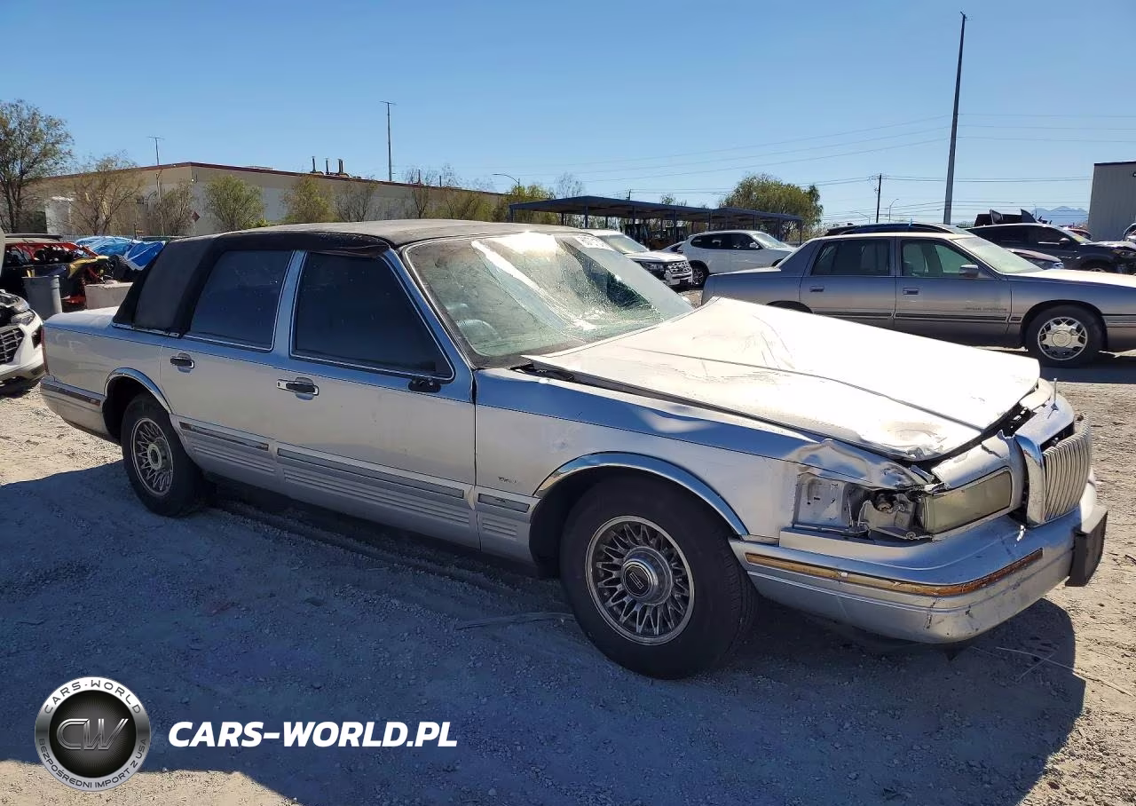 1995 Lincoln Town Car Executive VIN:1LNLM81W8SY624387 - 4