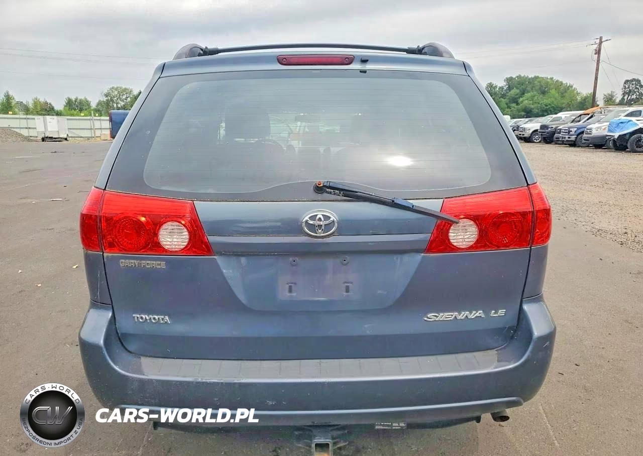2010 Toyota Sienna Le 7-Passenger VIN:5TDKK4CC9AS305950 - 6