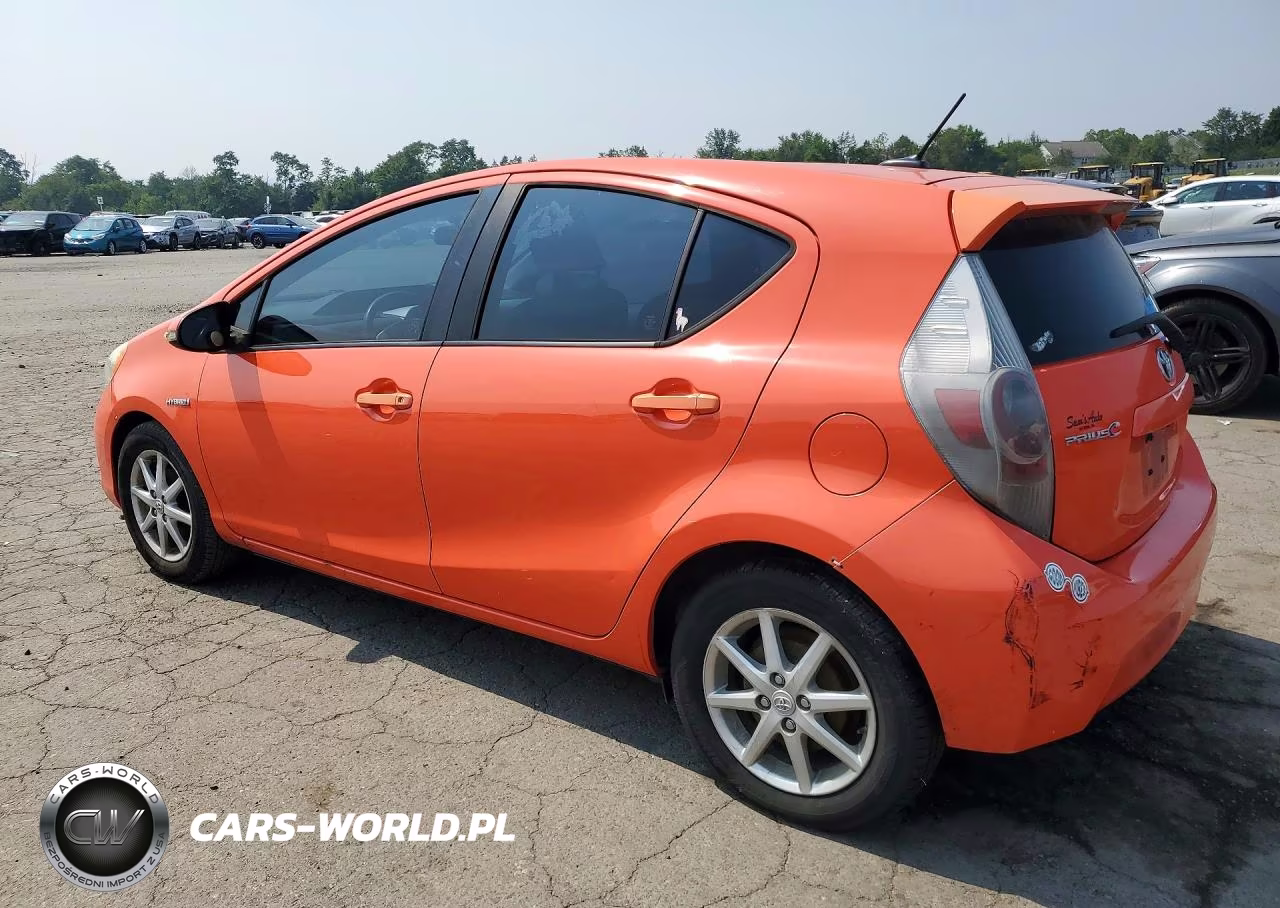 2012 Toyota Prius C Three VIN:JTDKDTB33C1003902 - 2