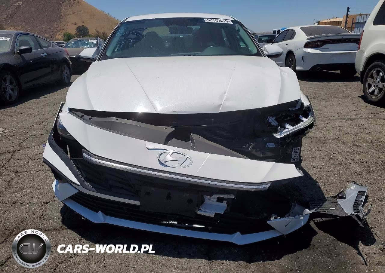 2024 Hyundai Elantra Sel VIN:KMHLM4DG8RU807643 - 5