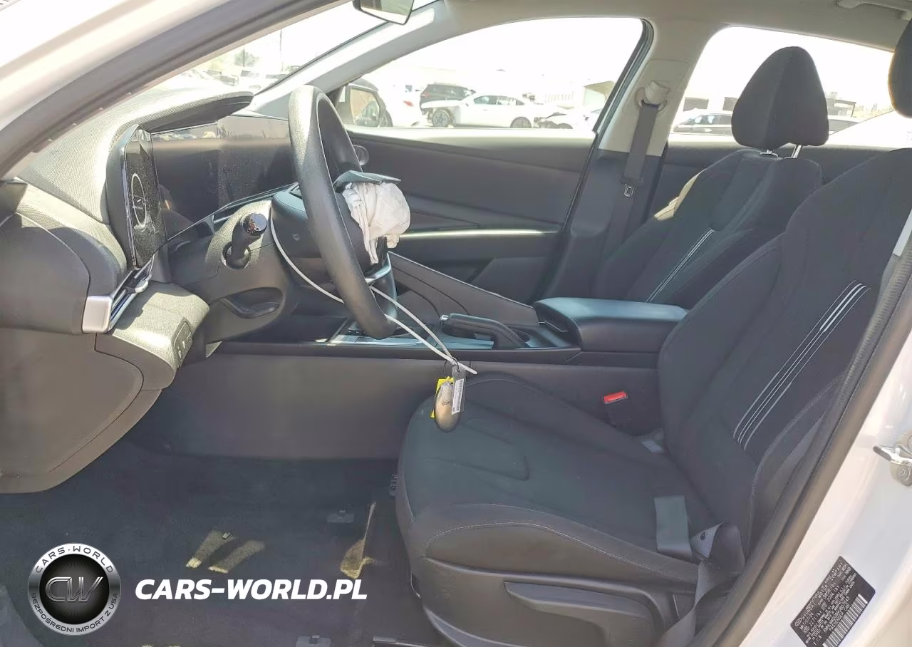 2024 Hyundai Elantra Sel VIN:KMHLM4DG8RU807643 - 7