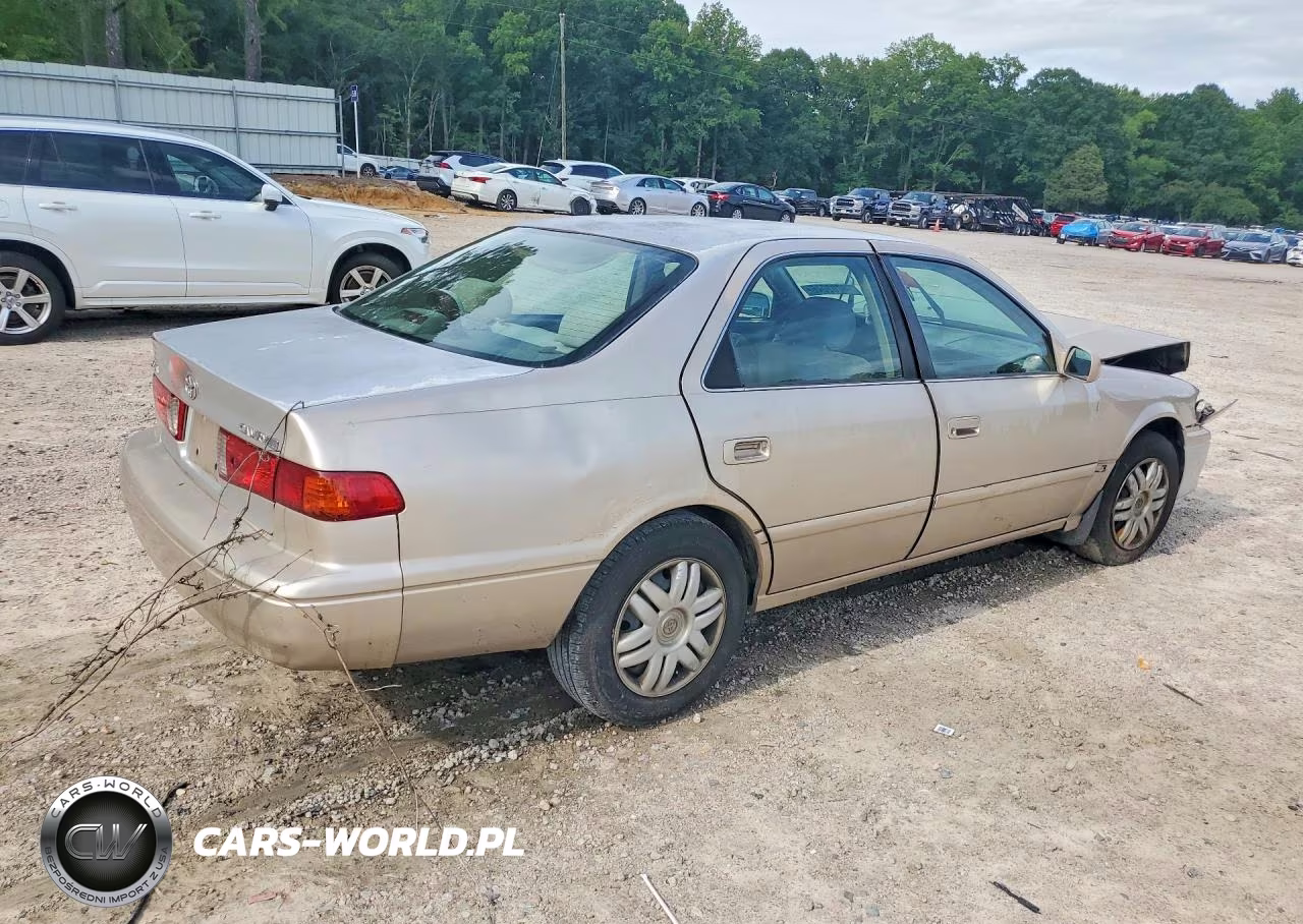 2000 Toyota Camry Le VIN:4T1BG22K1YU743426 - 3