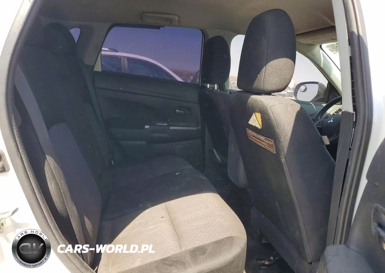 2018 Mitsubishi Outlander Sport Es VIN:JA4AP3AUXJZ001960 - 10
