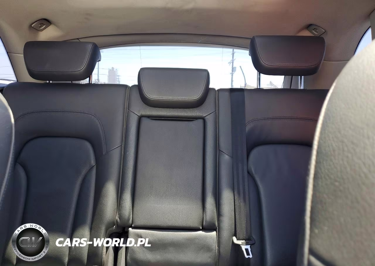 2010 Audi Q5 Premium VIN:WA1CKAFP5AA080547 - 10