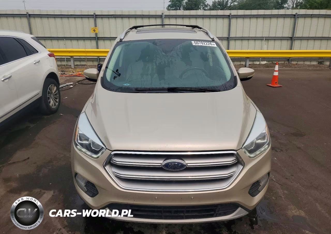 2017 Ford Escape Titanium VIN:1FMCU9J96HUD47464 - 5