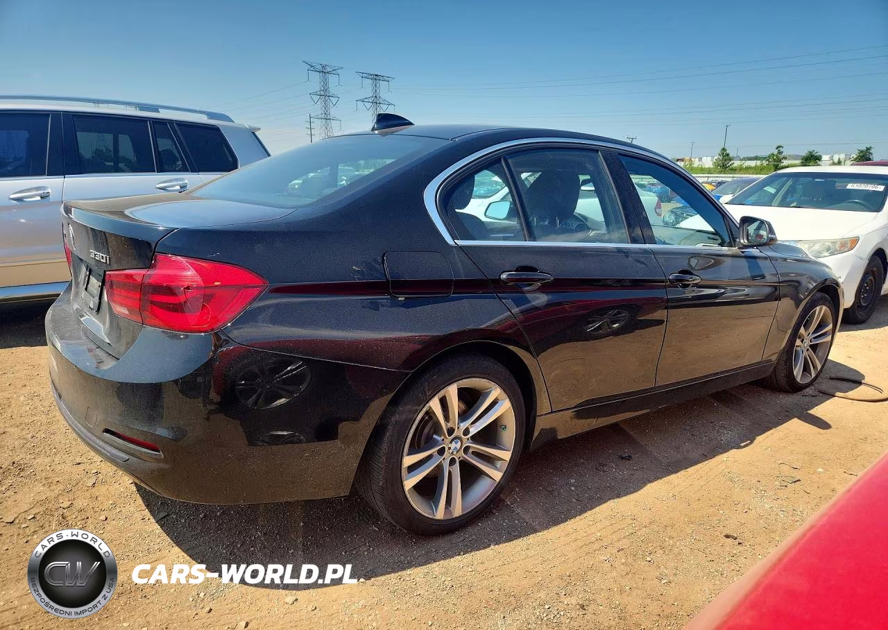 2018 BMW 330 Xi VIN:WBA8D9C50JEM34293 - 3