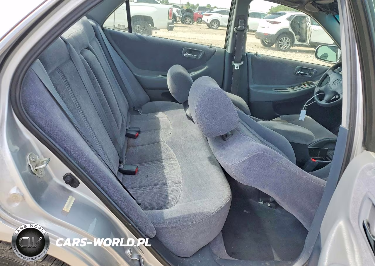 1999 Honda Accord Lx VIN:JHMCG5643XC048325 - 10