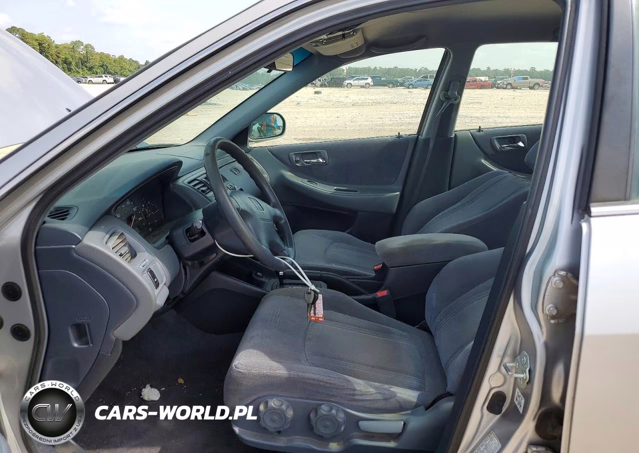 1999 Honda Accord Lx VIN:JHMCG5643XC048325 - 7