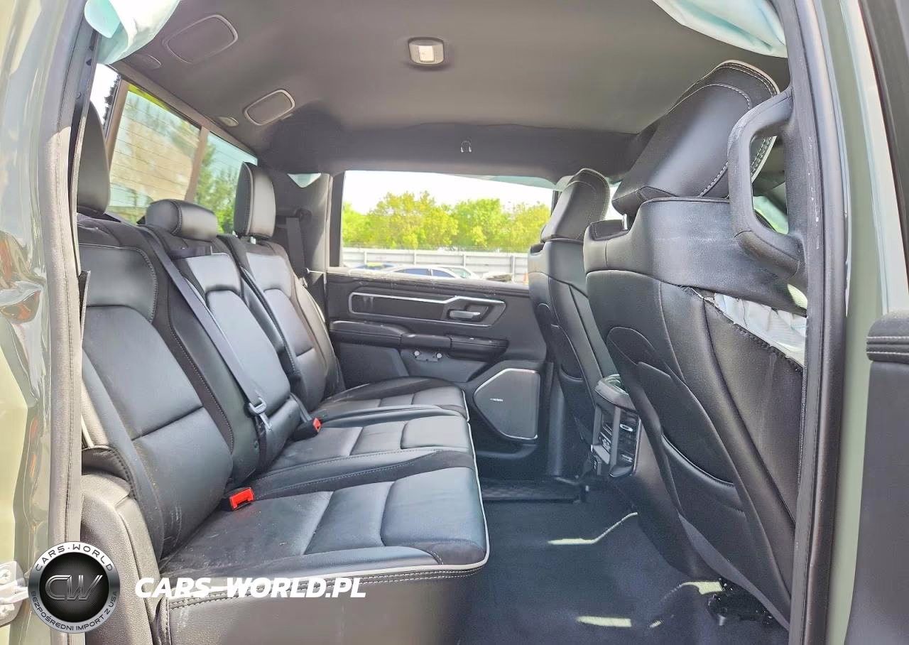 2026 Ram 1500 Laramie VIN:1C6RREJP9TN268114 - 10