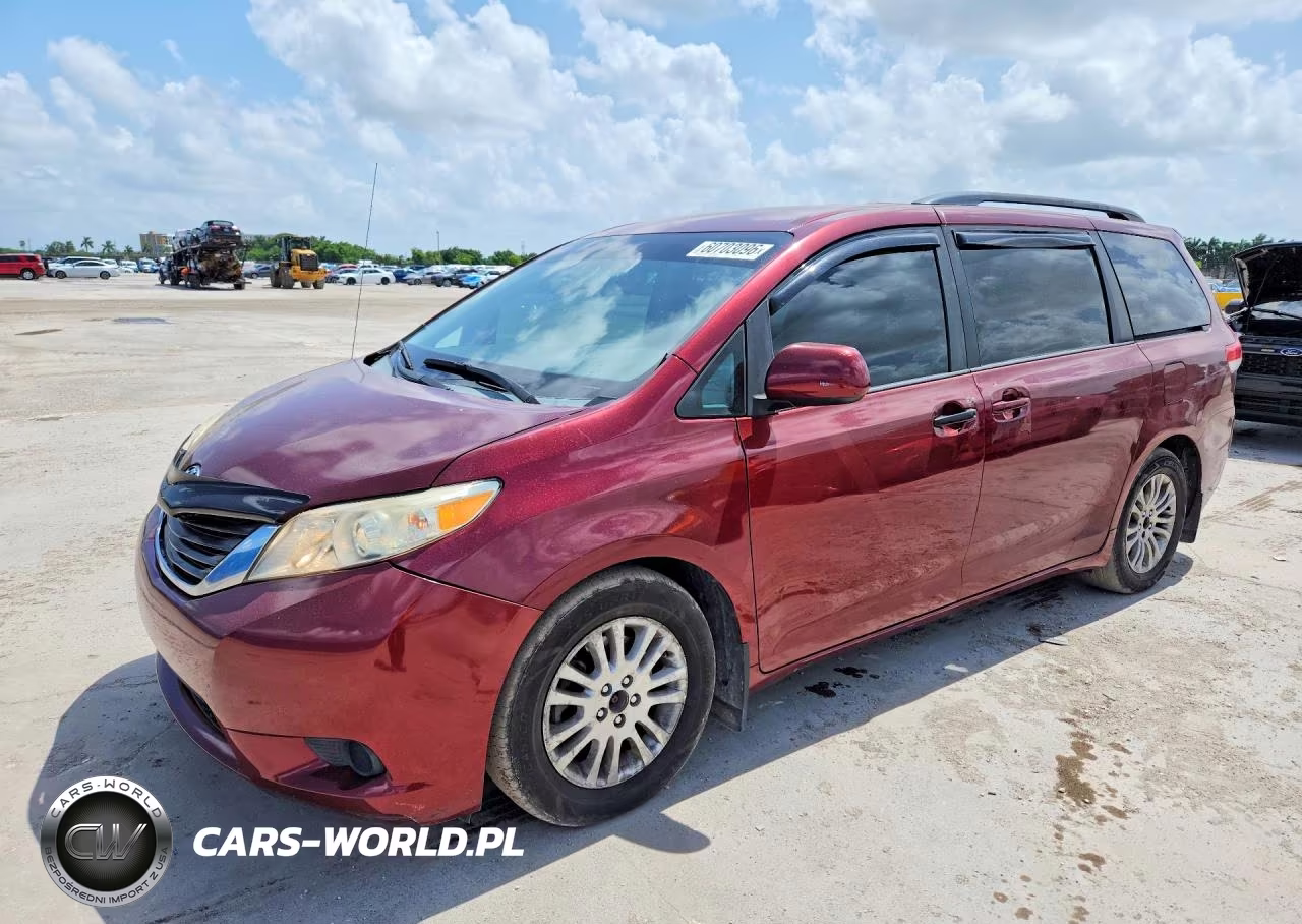 2014 Toyota Sienna Le