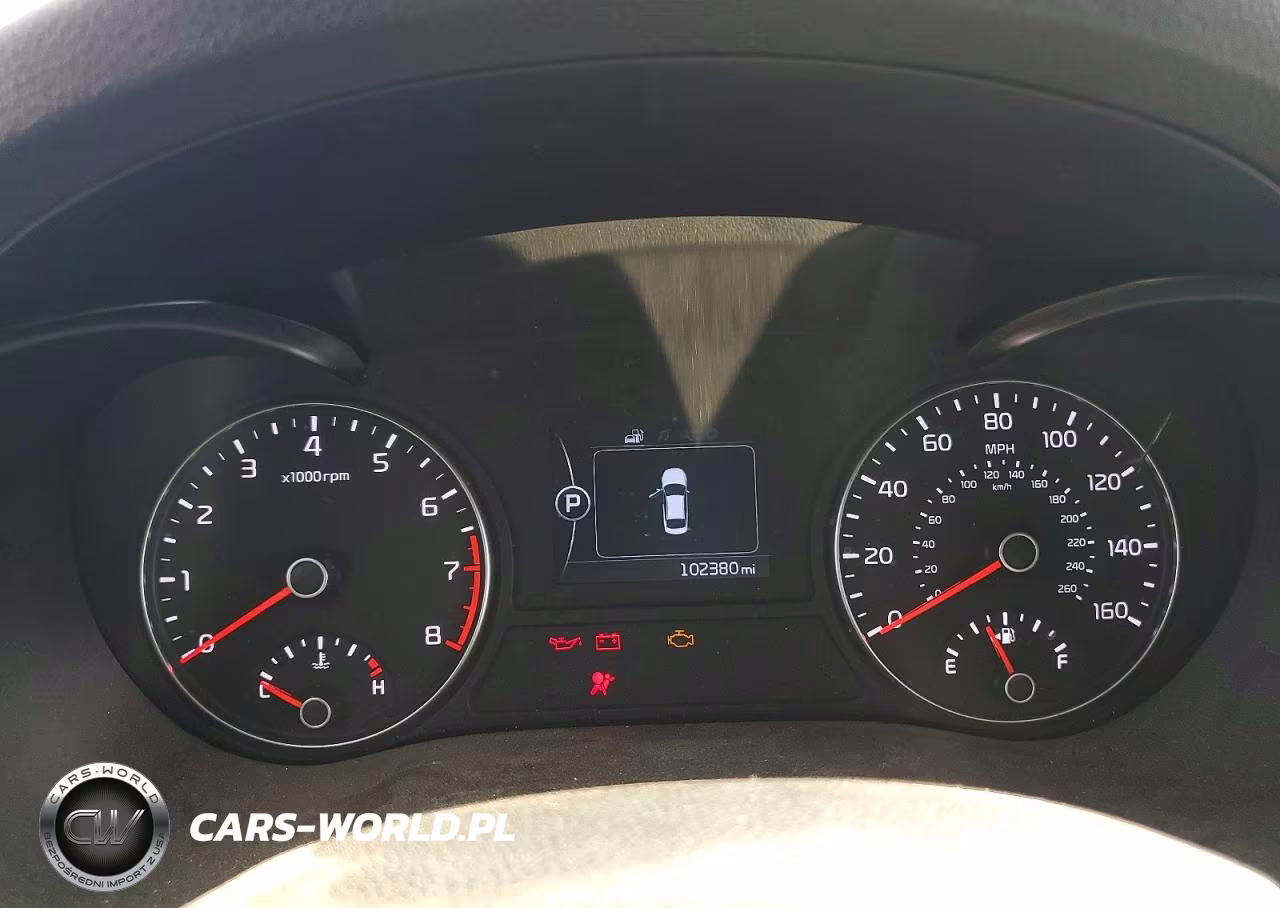 2018 Kia Optima Lx VIN:5XXGT4L39JG226802 - 9