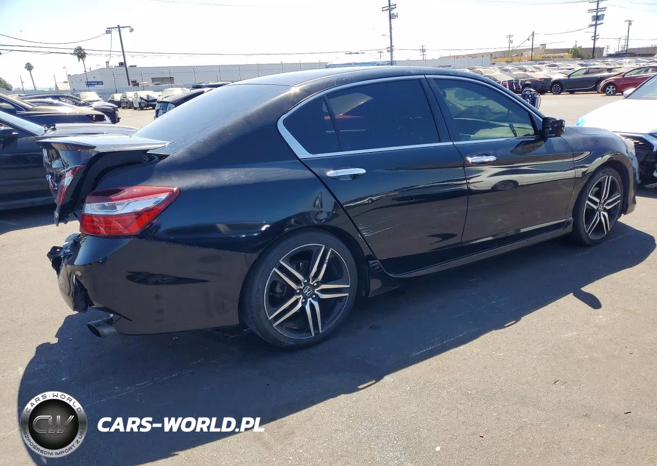 2017 Honda Accord Sport VIN:1HGCR2F55HA052359 - 3