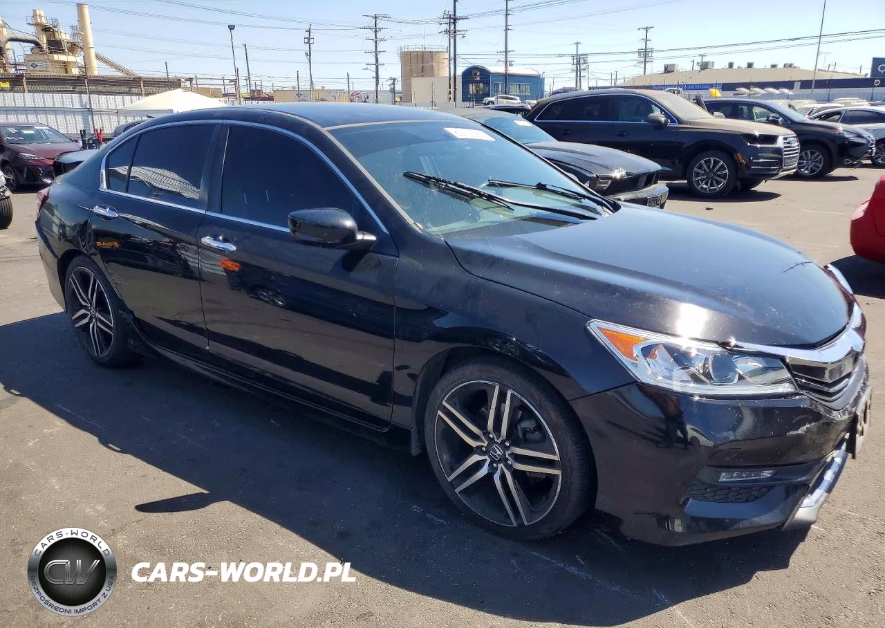 2017 Honda Accord Sport VIN:1HGCR2F55HA052359 - 4