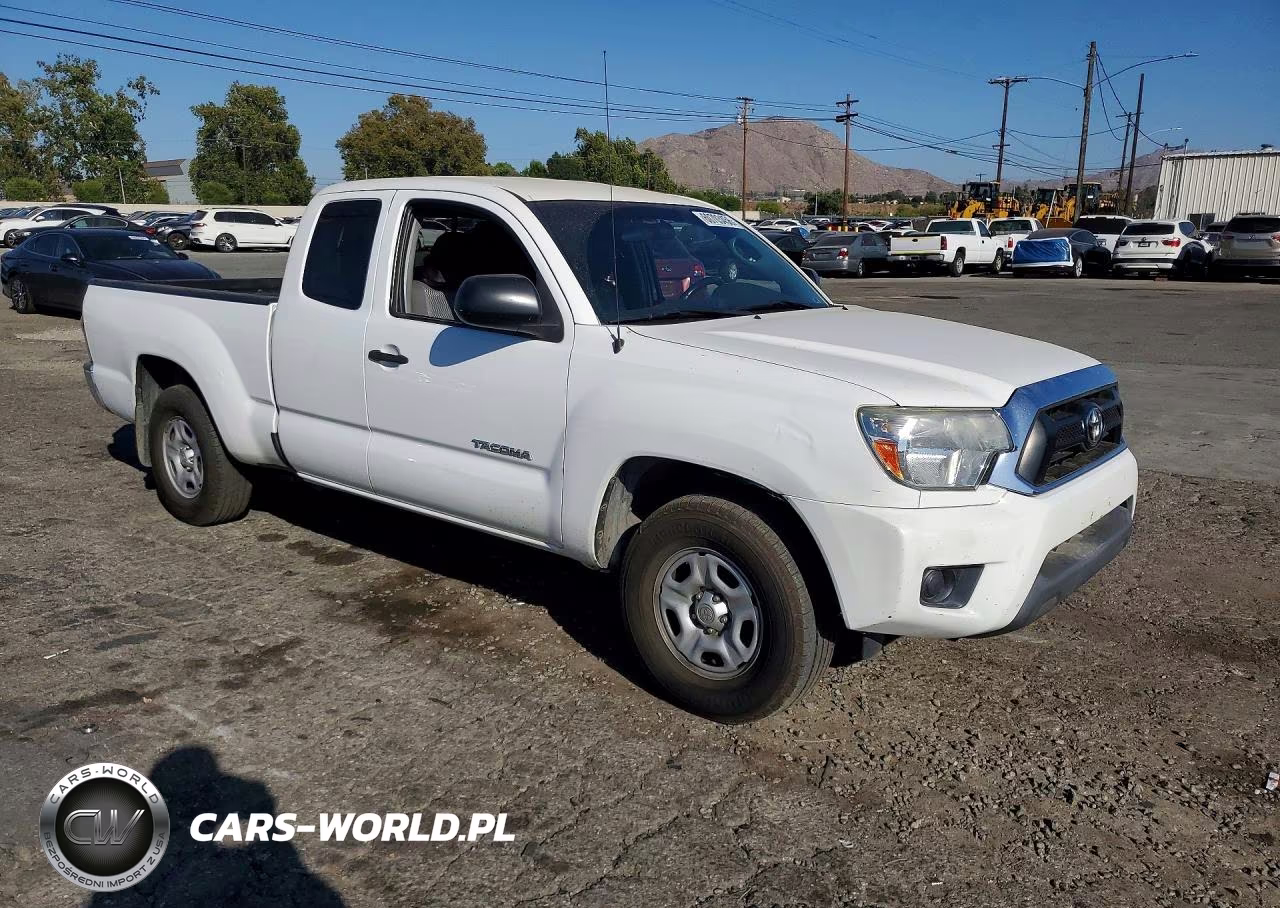 2014 Toyota Tacoma Access Cab VIN:5TFTX4CN8EX042373 - 4