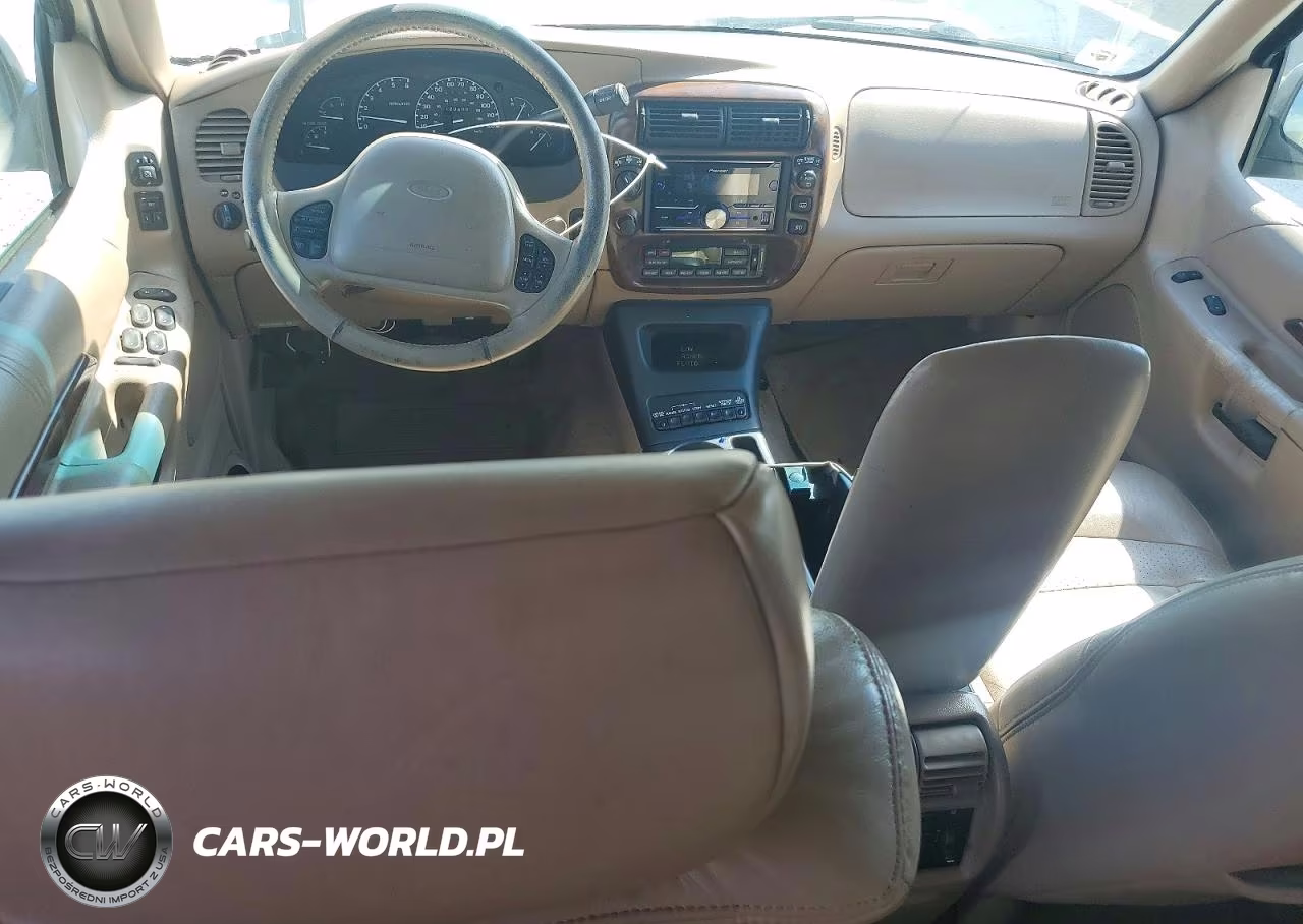 2000 Ford Explorer Limited VIN:1FMDU75E9YZC02454 - 8
