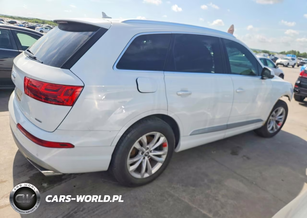 2017 Audi Q7 Premium VIN:WA1AHAF75HD039057 - 3
