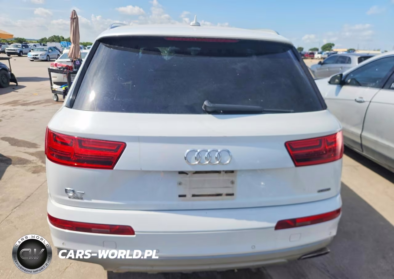 2017 Audi Q7 Premium VIN:WA1AHAF75HD039057 - 6