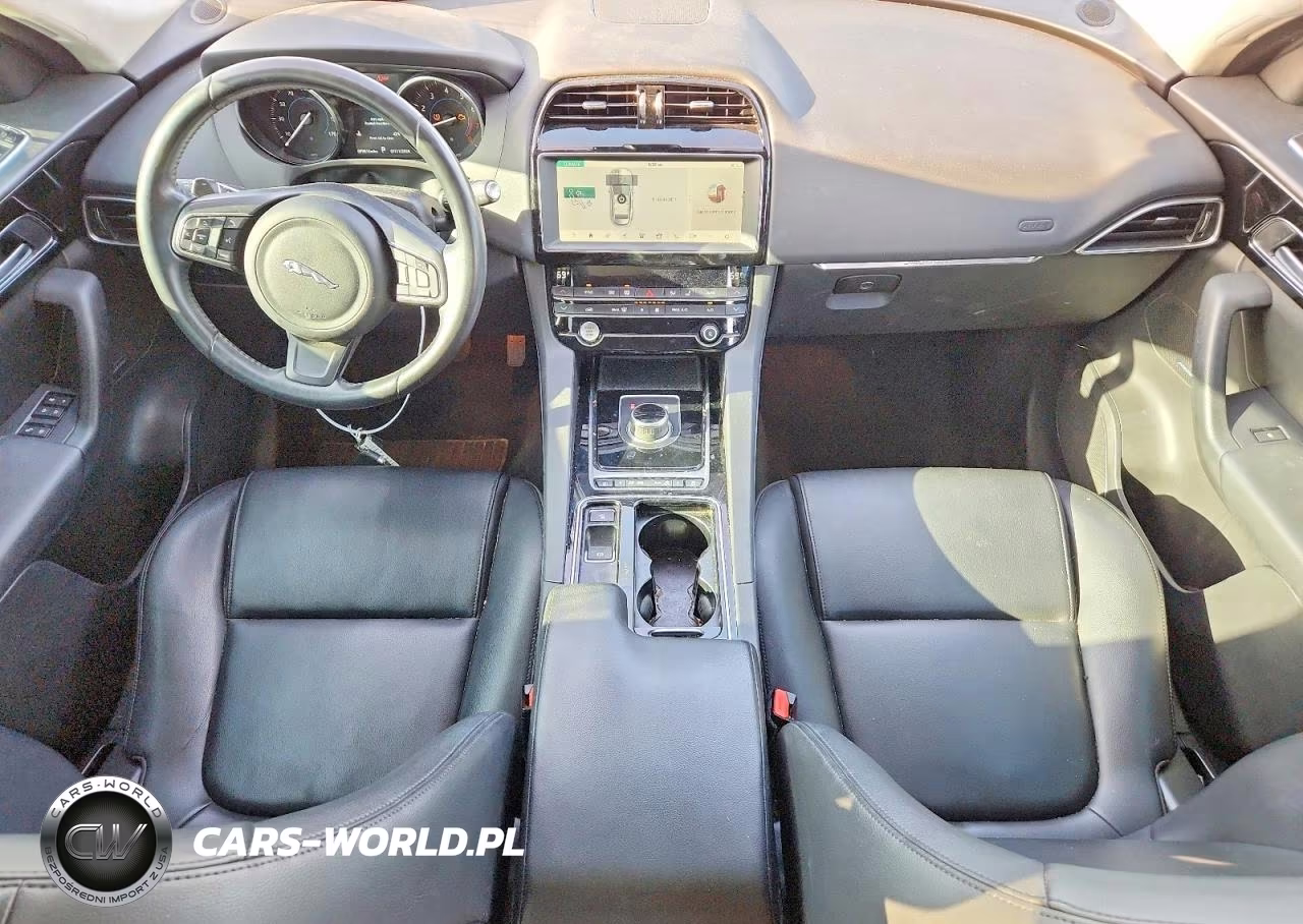 2020 Jaguar F-Pace Premium VIN:SADCJ2FX8LA630345 - 8