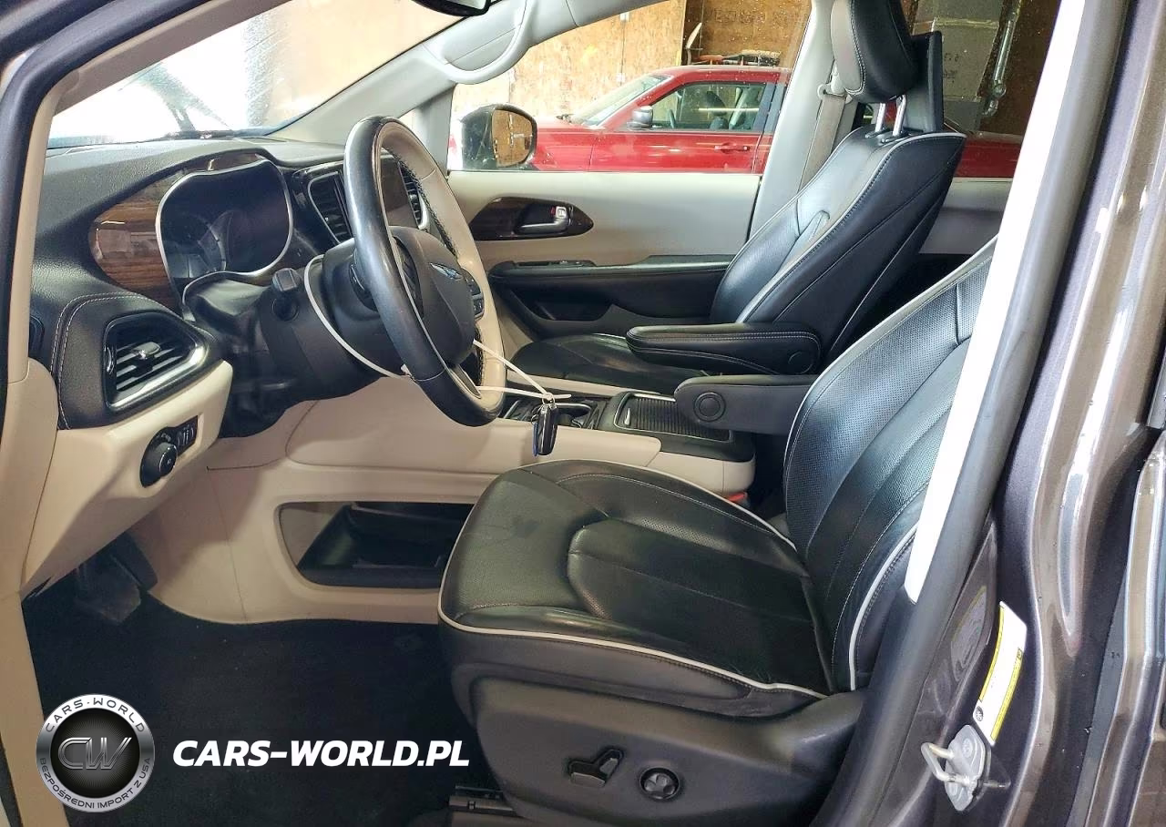 2021 Chrysler Pacifica Hybrid Limited VIN:2C4RC1S75MR590481 - 7