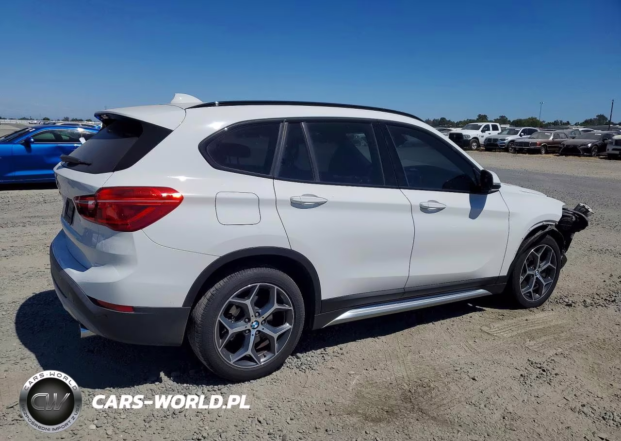 2017 BMW X1 Sdrive28I VIN:WBXHU7C3XH5H37779 - 3