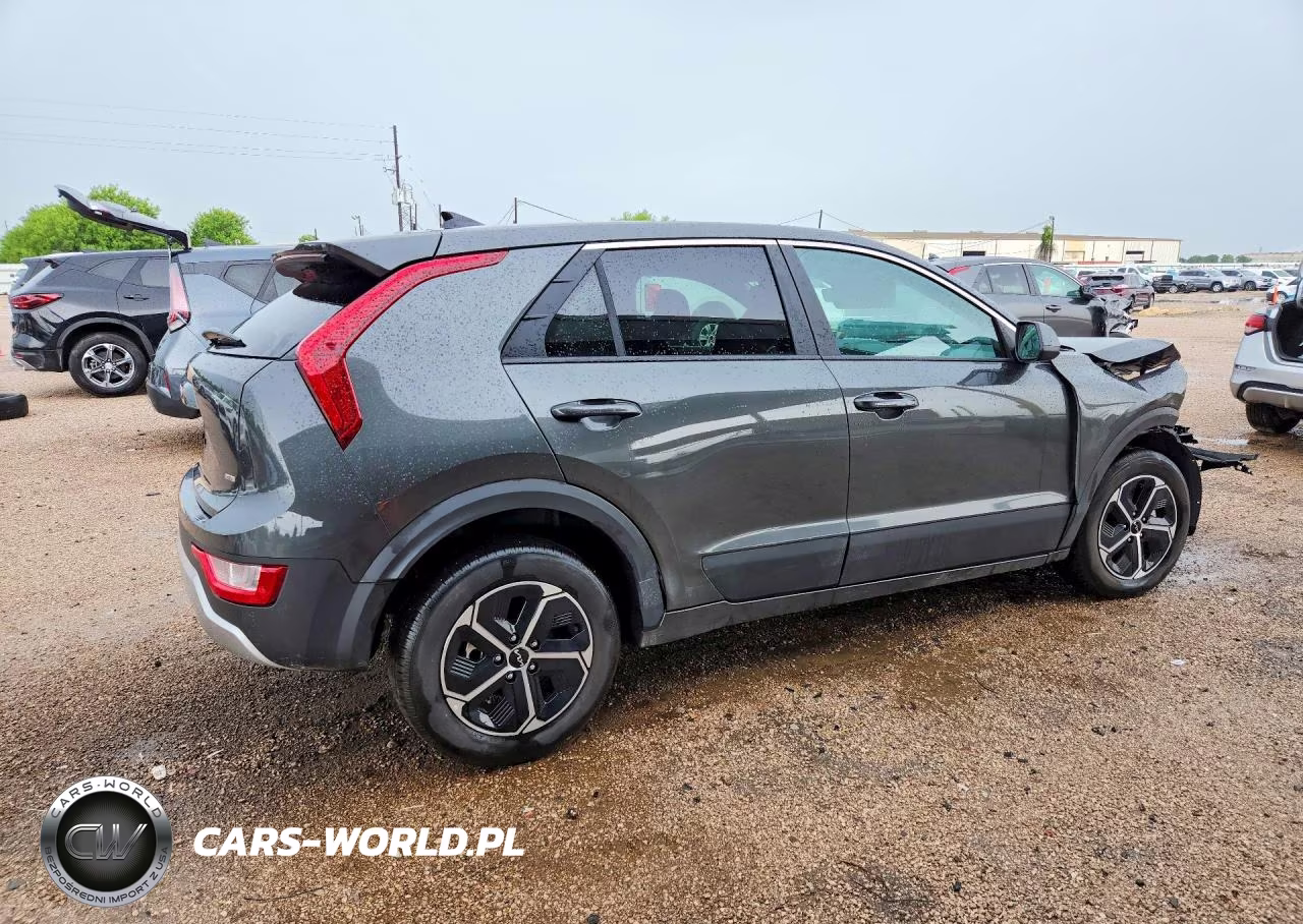 2026 Kia Niro Lx VIN:KNDCP3LE3T5346911 - 3