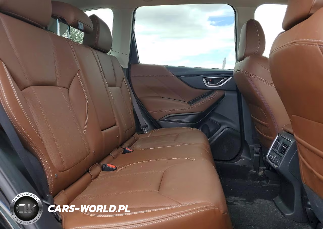2020 Subaru Forester Touring VIN:JF2SKAXC7LH558864 - 11