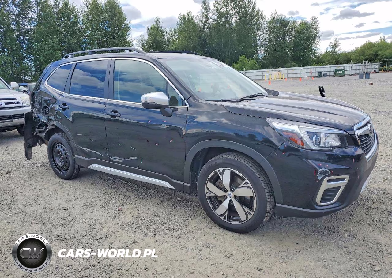 2020 Subaru Forester Touring VIN:JF2SKAXC7LH558864 - 4