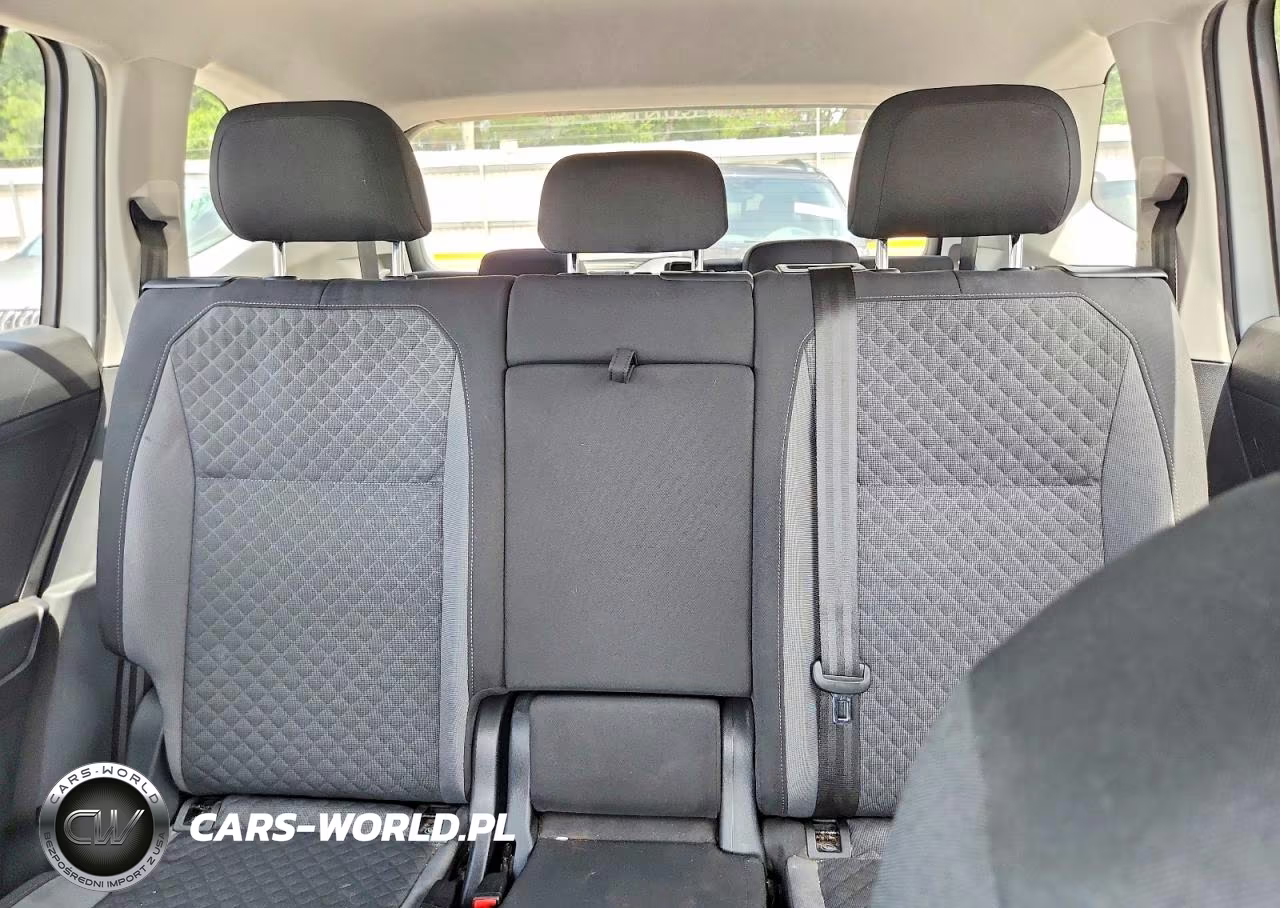2020 Volkswagen Tiguan S VIN:3VV1B7AX2LM055359 - 10